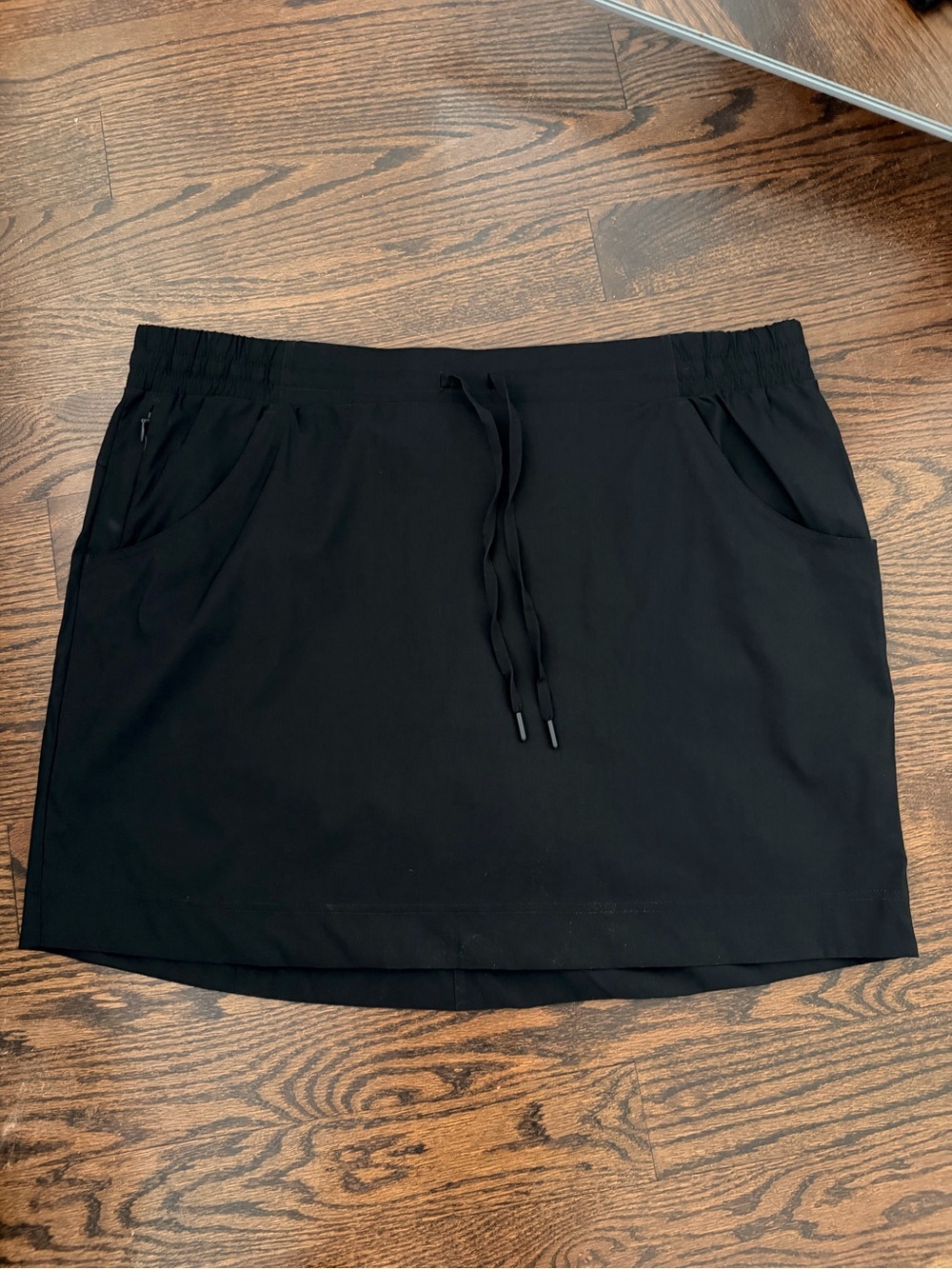 Bnwt Pacific Trail Black Drawstring Active Skirt